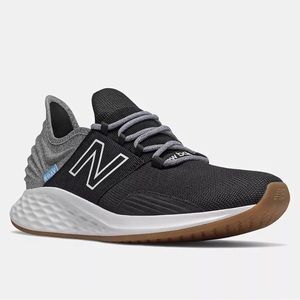 New Balance Fresh Foam Roav Tee Shirt Running Shoe Sneakers Black Gray Men's 8.5